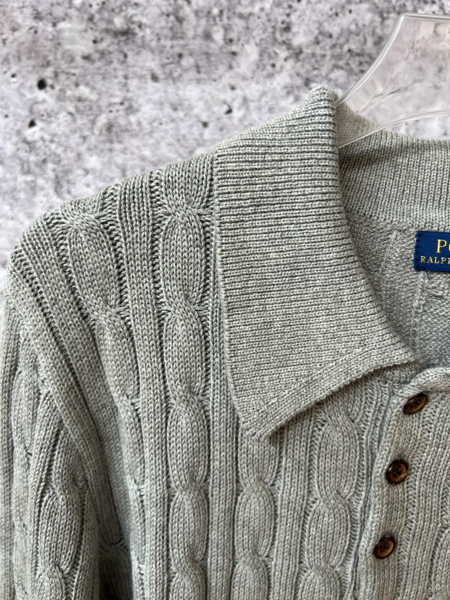 P240 Ralph Lauren fall lapel unisex polo sweater, made of the same pure cotton washed fabric as the original, all craftsmanship details restored to the original, buttoned lapel upper body with a lazy old money style
